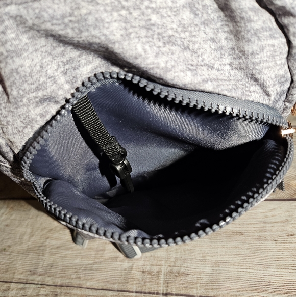 Adidas Essentials Jersey Gray Convertible Crossbody Sling Bag Backback - Picture 7 of 10